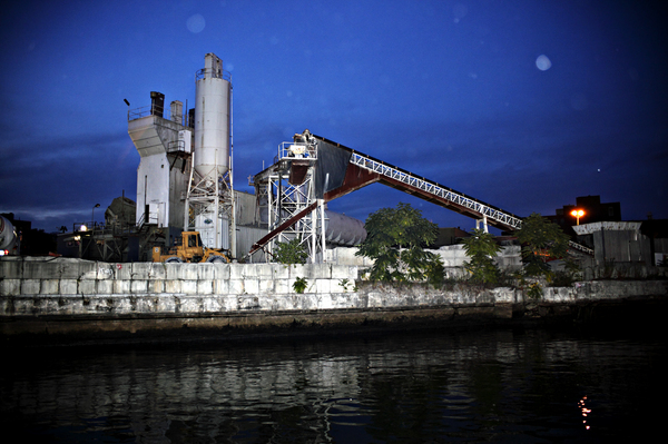 Factory on the Gowanus Canal : Urban Landscapes : Catherine Kirkpatrick Photography